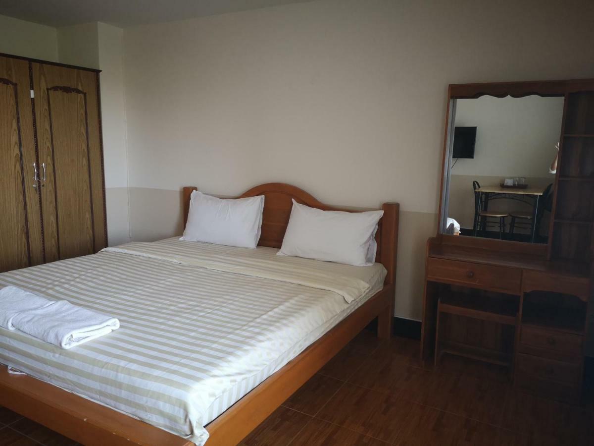 Sab Suwarn Mansion Hotel Suphanburi Eksteriør billede